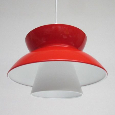 Doo-Wop-lamp-Louis-Poulsen-rood-B-450x450