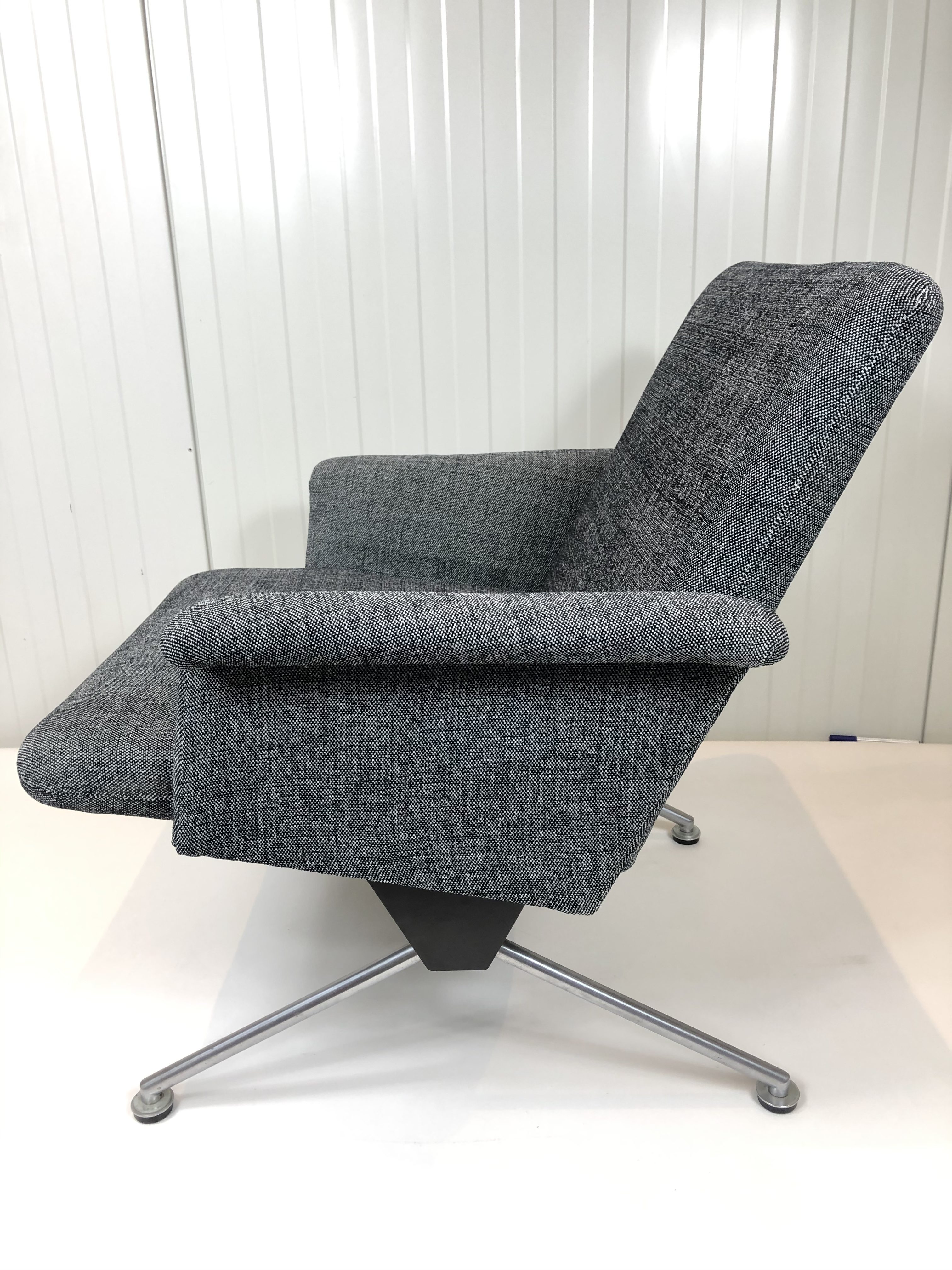 Model 1432 Easy Chair A.R. Cordemeyer for Gispen - Hello Design